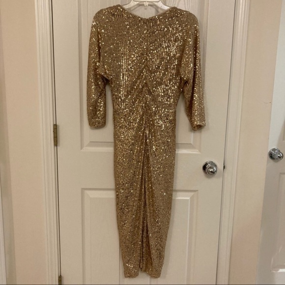 IORANE Ruched Front V-Neck Sequin Midi Dress in Bright gold Size S - Picture 7 of 14